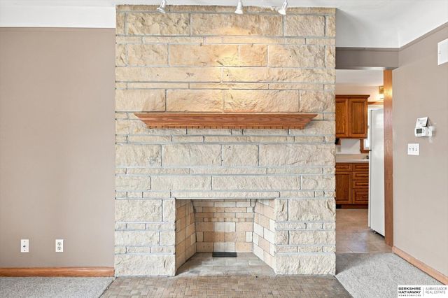 1515 N 90th Street, Omaha, NE 68114