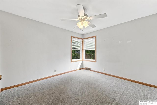 1515 N 90th Street, Omaha, NE 68114