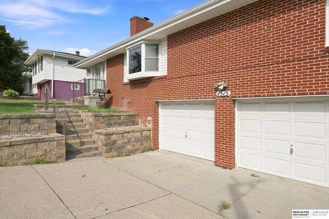 1515 N 90th Street, Omaha, NE 68114