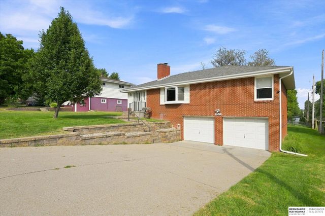 1515 N 90th Street, Omaha, NE 68114