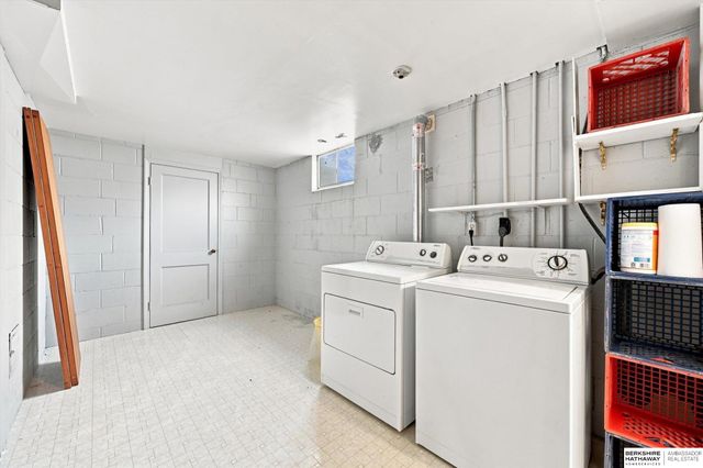 1515 N 90th Street, Omaha, NE 68114