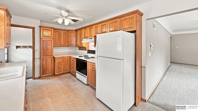 1515 N 90th Street, Omaha, NE 68114