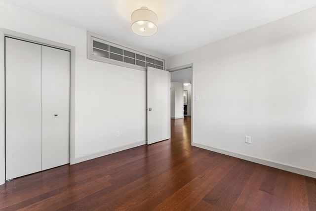 20 Hammond Pond Parkway - Unit 606, Newton, MA 02467