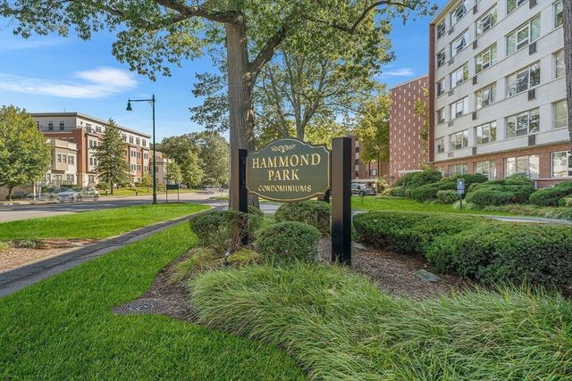 20 Hammond Pond Parkway - Unit 606, Newton, MA 02467