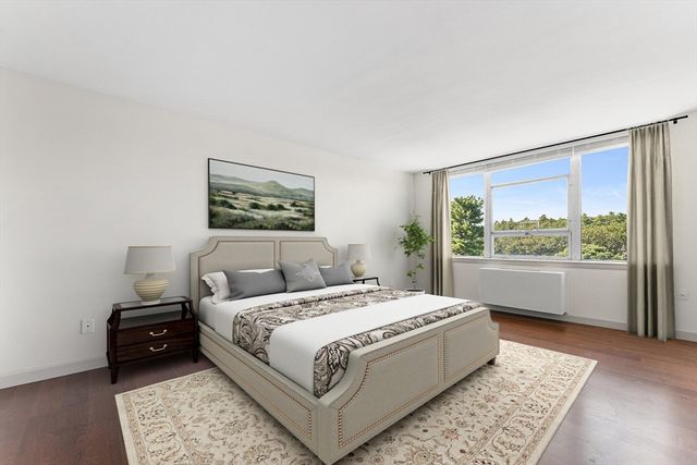 20 Hammond Pond Parkway - Unit 606, Newton, MA 02467