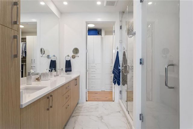 2425 Peachtree Road NE 1412, Atlanta, GA 30305