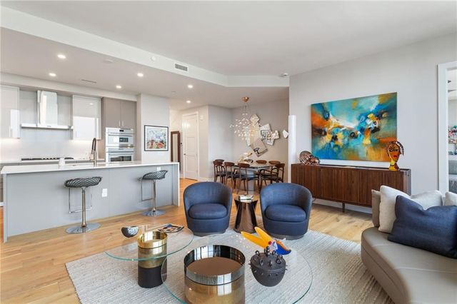 2425 Peachtree Road NE 1412, Atlanta, GA 30305