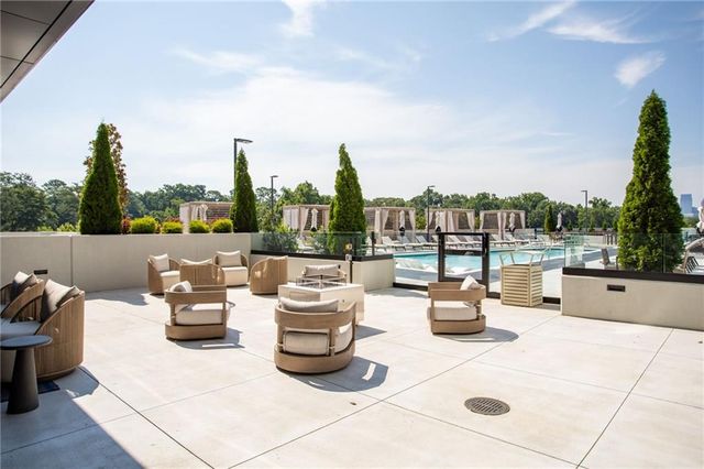 2425 Peachtree Road NE 1412, Atlanta, GA 30305