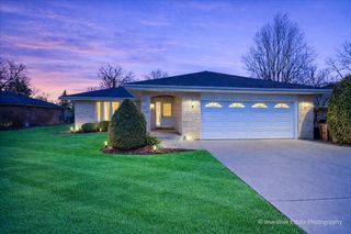 11008 84th Place, Willow Springs, IL 60480