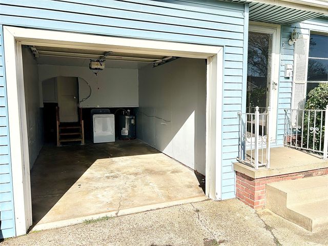 2824 W Caperton Street, Shreveport, LA 71109