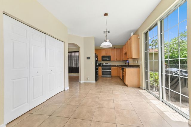 6819 Osage Circle, West Palm Beach, FL 33413