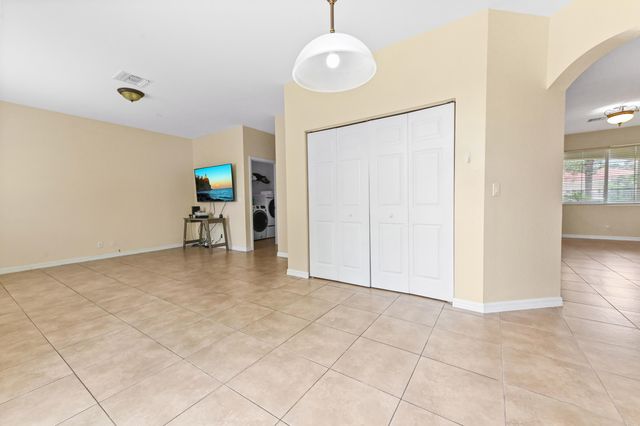 6819 Osage Circle, West Palm Beach, FL 33413