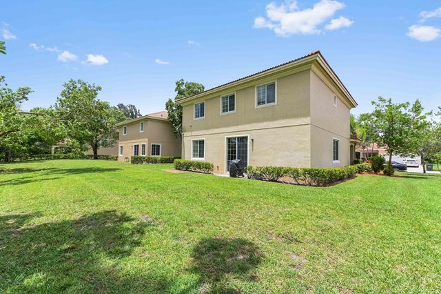 6819 Osage Circle, West Palm Beach, FL 33413