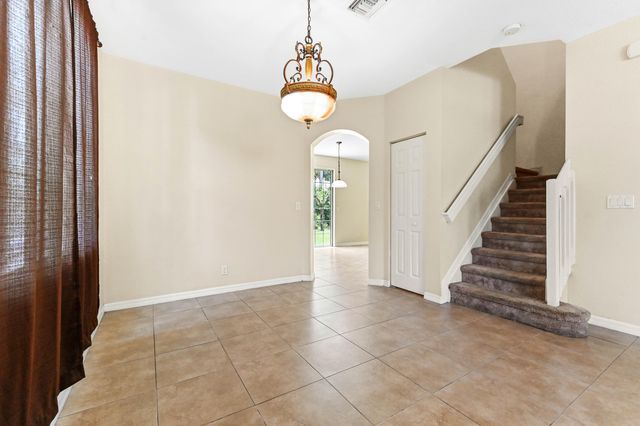 6819 Osage Circle, West Palm Beach, FL 33413