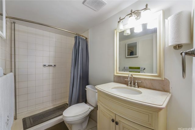 98-1042 Moanalua Road 2-301, Aiea, HI 96701