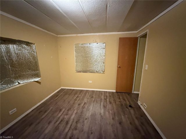 110 Beck Lane, Pilot Mountain, NC 27041
