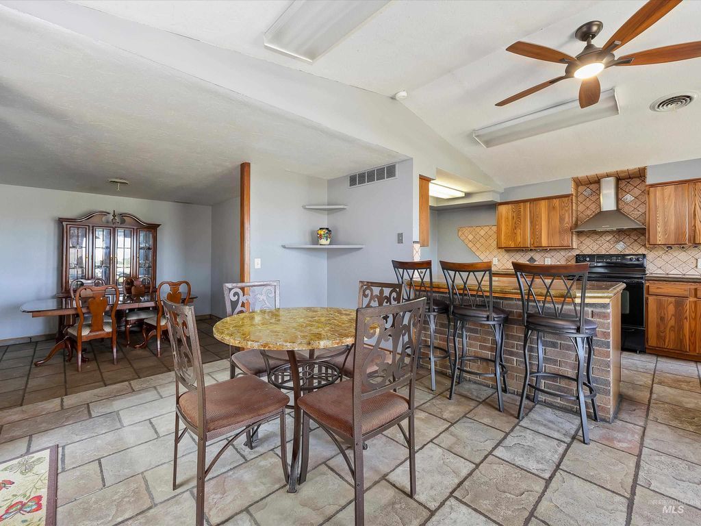 1872 E 1750 S, Gooding, ID 83330 photo 27