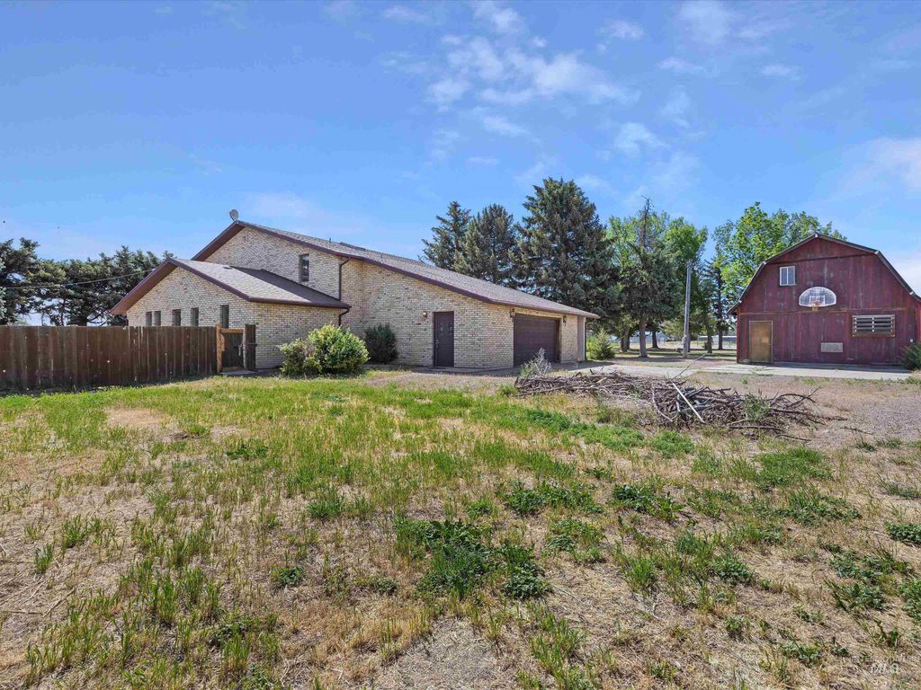 1872 E 1750 S, Gooding, ID 83330 photo 9