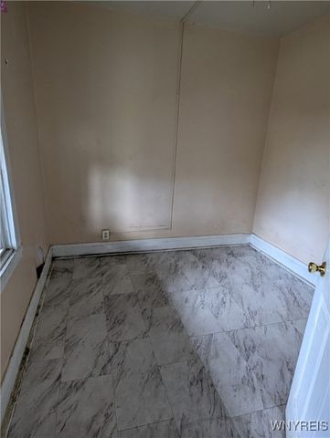 1706 Niagara Street, Niagara Falls, NY 14303