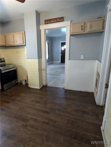 1706 Niagara Street, Niagara Falls, NY 14303