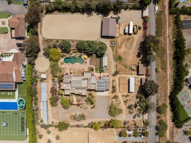 16761 Artesian Breeze Way, San Diego, CA 92127