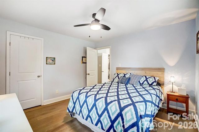 9542 Riviera Drive, Sherrills Ford, NC 28673