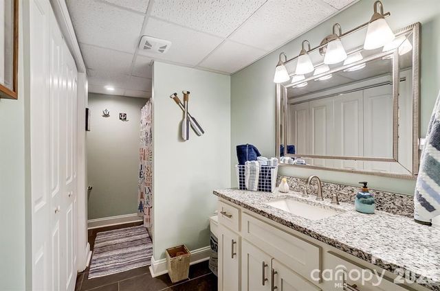 9542 Riviera Drive, Sherrills Ford, NC 28673