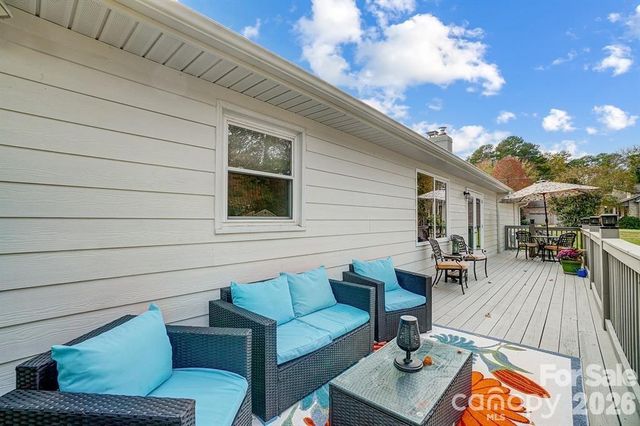 9542 Riviera Drive, Sherrills Ford, NC 28673