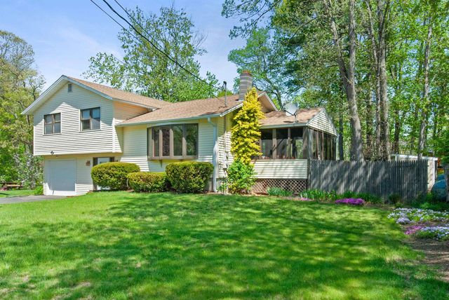 13 Bernier Street, Somersworth, NH 03878