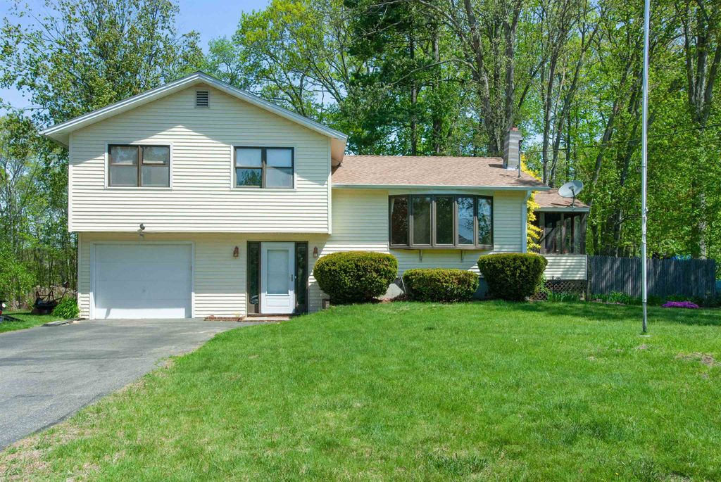 13 Bernier Street, Somersworth, NH 03878