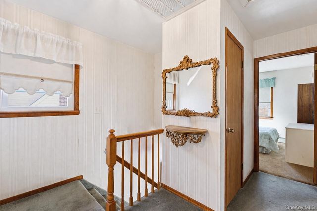 150 Hughes Place, Albertson, NY 11507