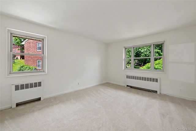 10 DeHaven Drive 2E, Yonkers, NY 10703
