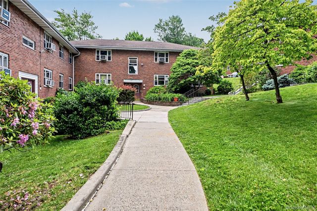 10 DeHaven Drive 2E, Yonkers, NY 10703