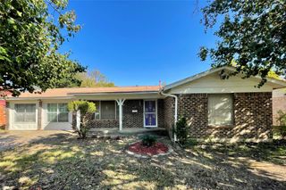 2805 Major Street, Fort Worth, TX 76112