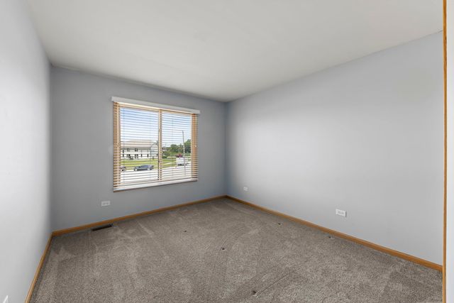 8227 Auburn Lane, Frankfort, IL 60423
