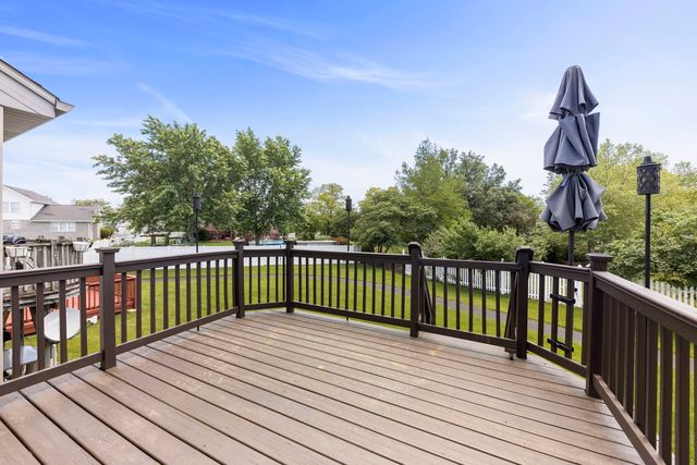 8227 Auburn Lane, Frankfort, IL 60423