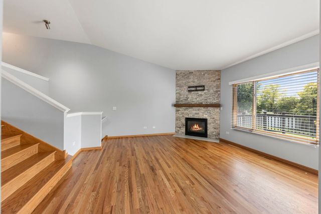 8227 Auburn Lane, Frankfort, IL 60423