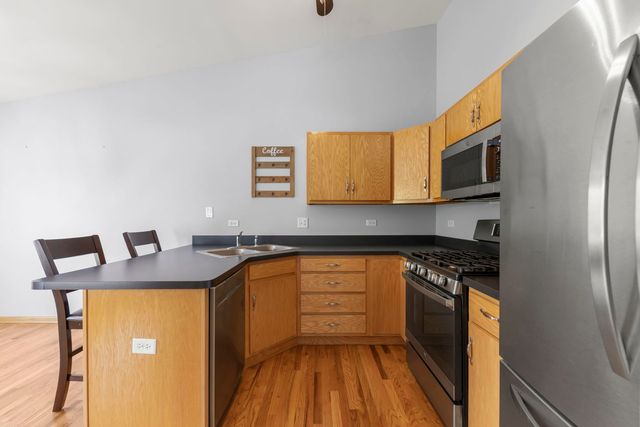 8227 Auburn Lane, Frankfort, IL 60423