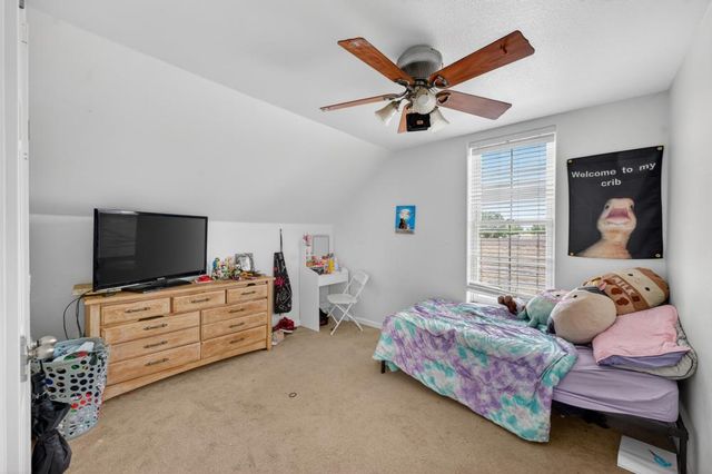 215 Singh Ave, Rio Linda, CA 95673