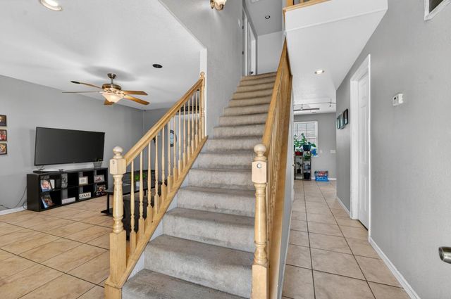 215 Singh Ave, Rio Linda, CA 95673