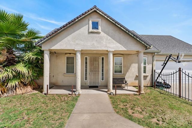 215 Singh Ave, Rio Linda, CA 95673