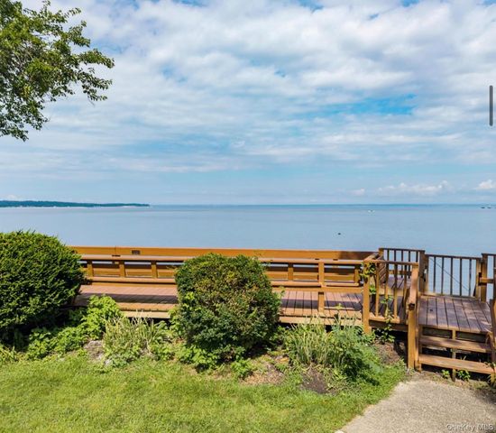 8 Goodwin Place, Northport, NY 11768