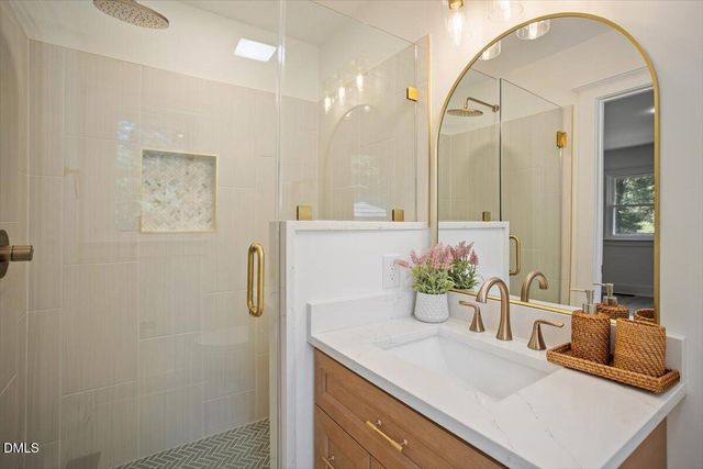 6033 N Hills Drive, Raleigh, NC 27609