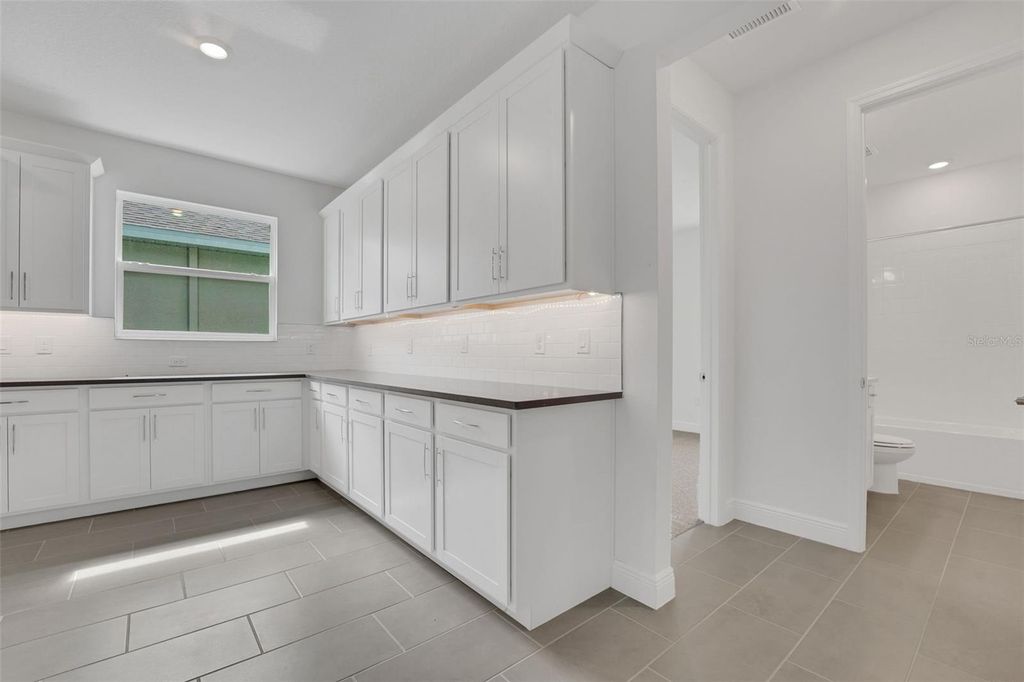 Image 21 of property listing at 7438 SEA MANATEE STREET, Parrish, FL 34219