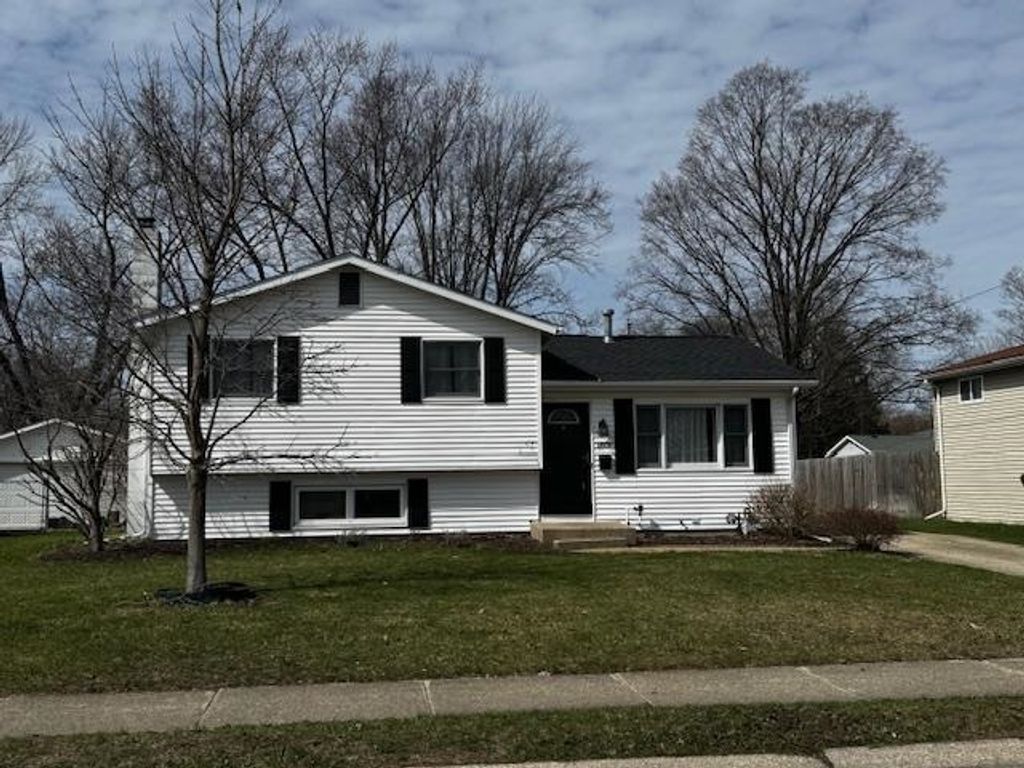 1809 Hass Drive, South Bend, IN 46635