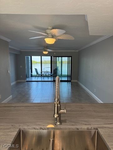 894 Buttonwood DR 115, Fort Myers Beach, FL 33931