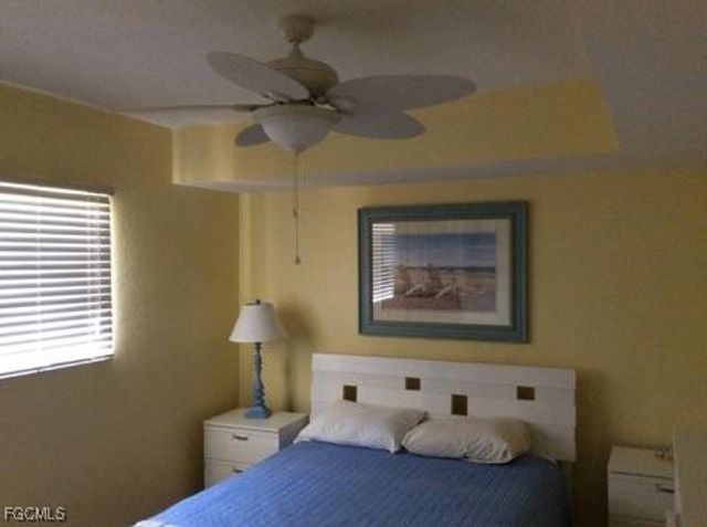 894 Buttonwood DR 115, Fort Myers Beach, FL 33931