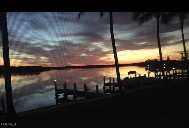 894 Buttonwood DR 115, Fort Myers Beach, FL 33931