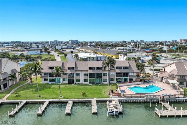 894 Buttonwood DR 115, Fort Myers Beach, FL 33931