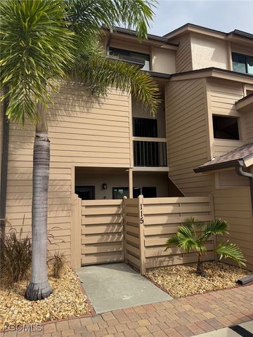 894 Buttonwood DR 115, Fort Myers Beach, FL 33931
